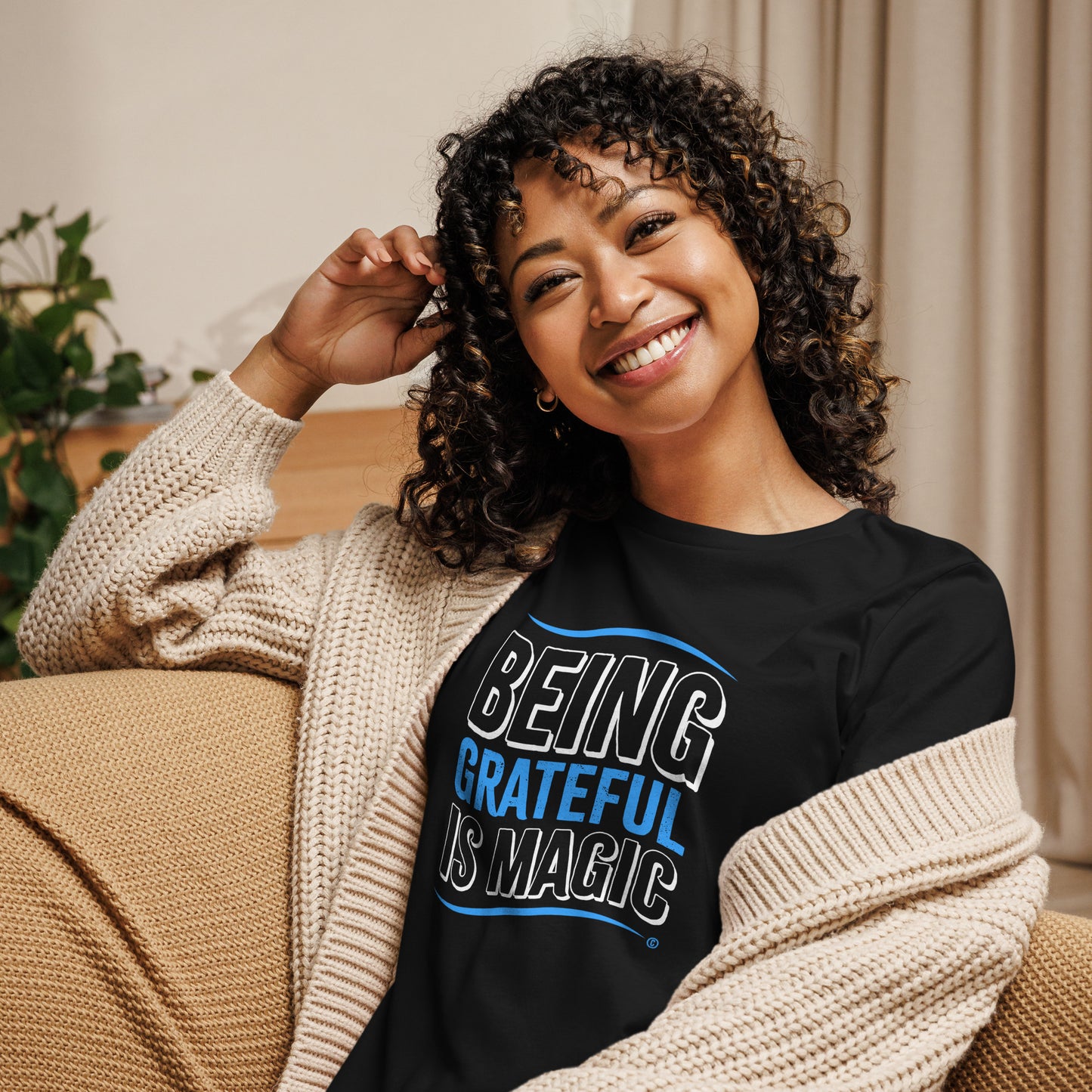 Being Grateful is Magic Women's Tees