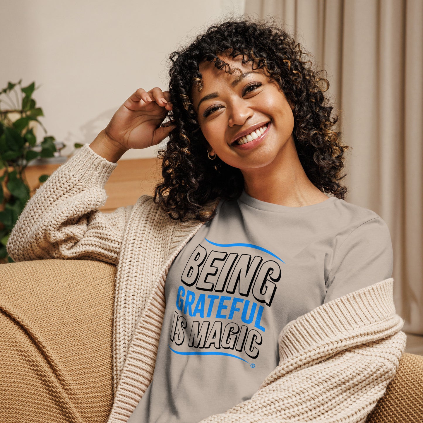 Being Grateful is Magic Women's Tees